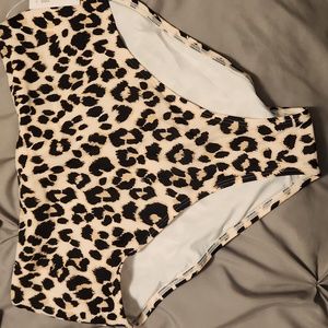 Large Old Navy swim bottom, Cheetah print. NWT.